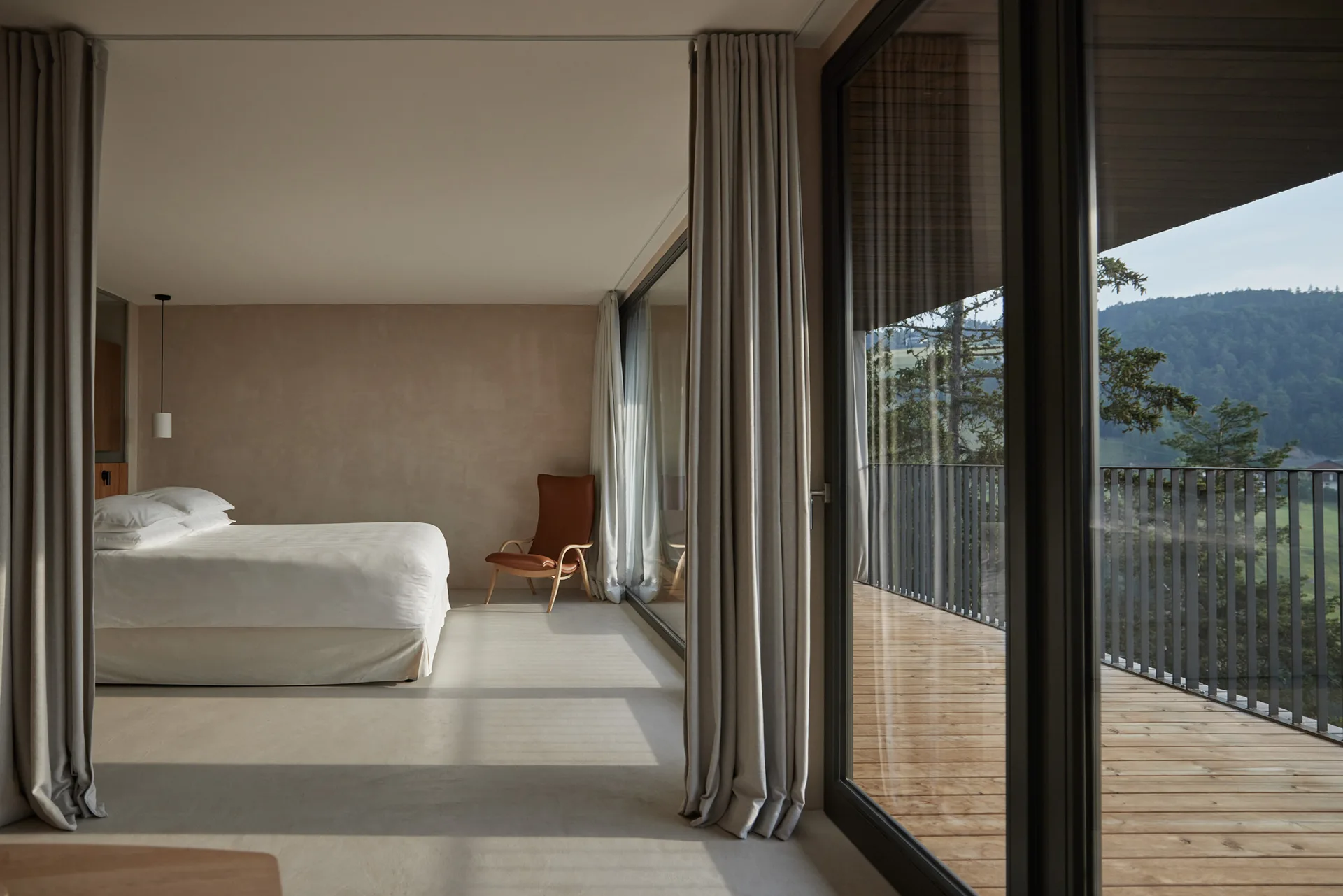 C Eco Design Hotel SaltusSAL Suite online00001
